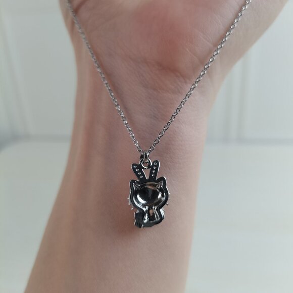 Very Cute Hello Kitty Necklace - Picture 6 of 6